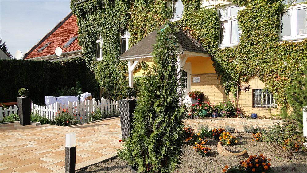 Hotel Dallgow Εξωτερικό φωτογραφία