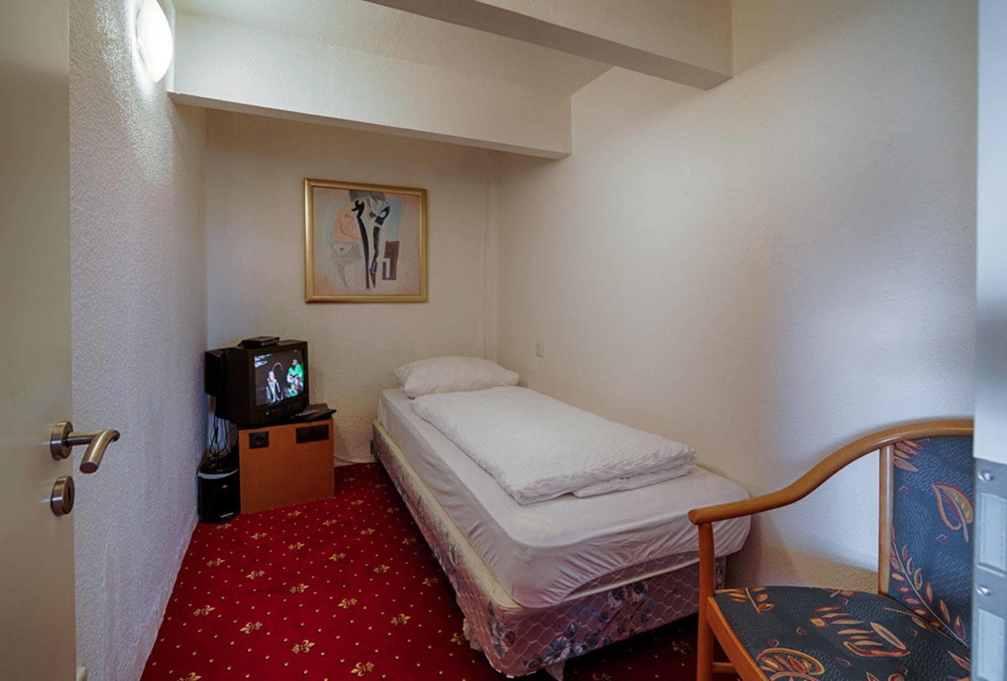 Hotel Dallgow Εξωτερικό φωτογραφία